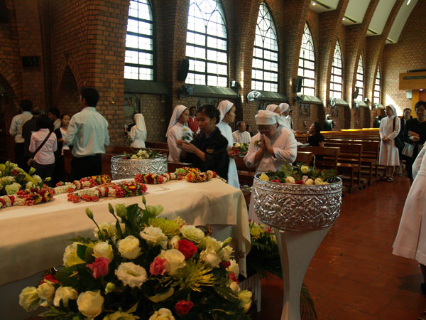 P1102565